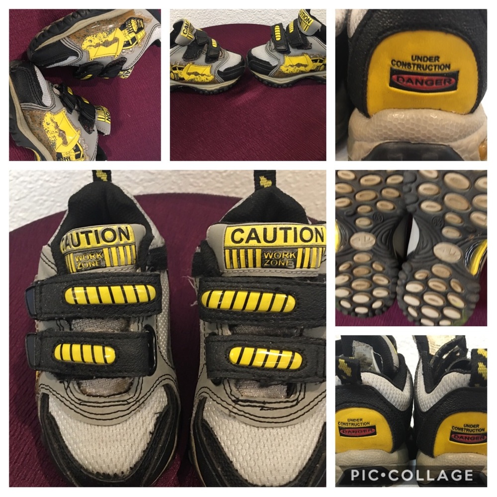 Boys Light up Under Construction Shoes